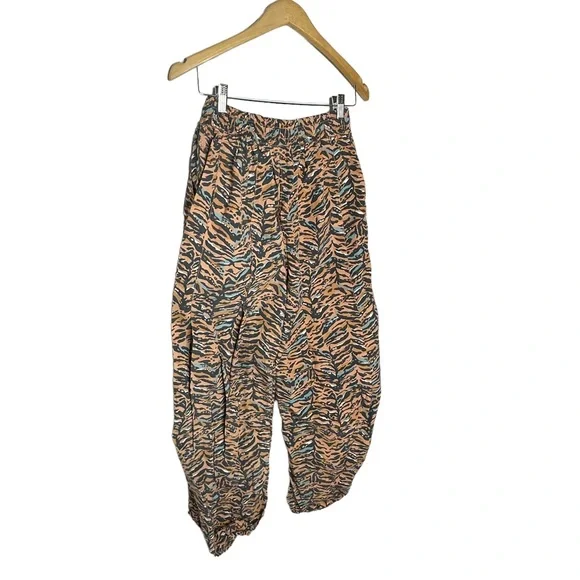 FLASH SALE NWOT Free People Movement Zephyr Patterned Parachute Balloon Pants s - Picture 5 of 14